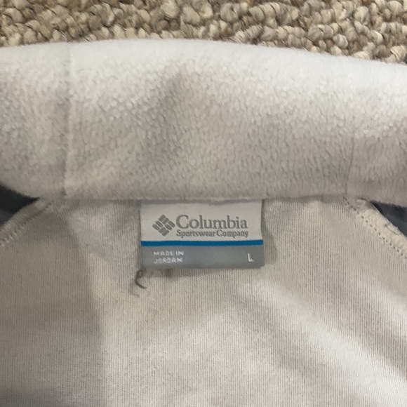 Columbia quarters up - Picture 2 of 4